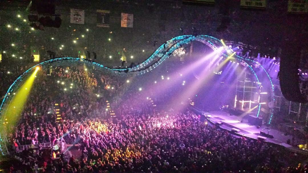 Mötley Crüe - On Stage At The Iheartradio Music Fest 2014 Mötley Crüe - On Stage At The Iheartradio Music Fest 2014