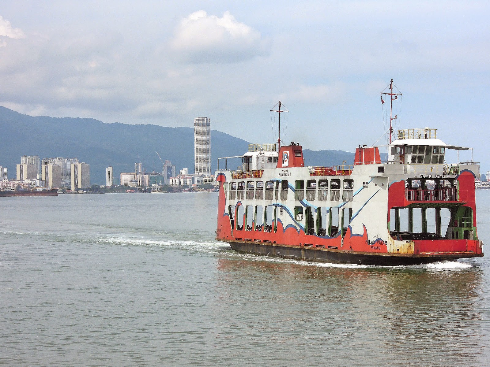 How to travel from Kuala Lumpur to Penang and back (via Bus & Ferry