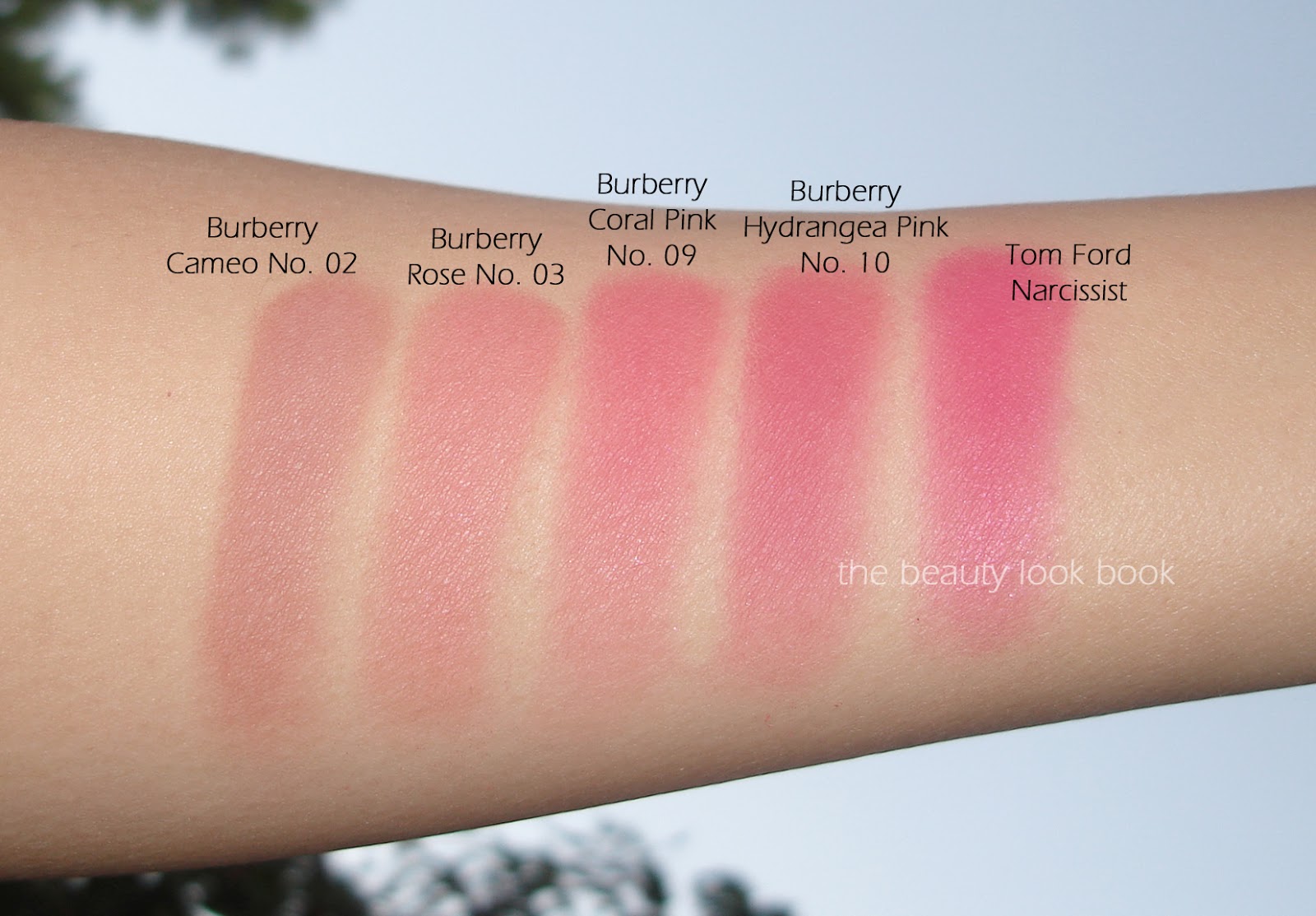 Burberry Siren Red Light Glow Blushes - Coral Pink No. 9 and Hydrangea Pink  No. 10 - The Beauty Look Book
