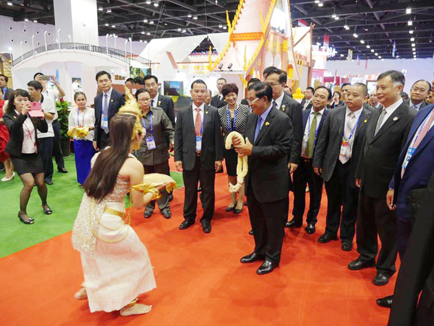 Inauguration du Pavillon Cambodgien au treizième CAEXPO Inauguration du Pavillon Cambodgien au treizième CAEXPO
