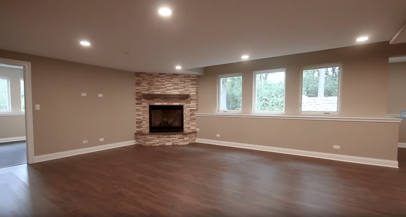 33 Interior Design Photos vs. Custom Home By KLM Builders Tour