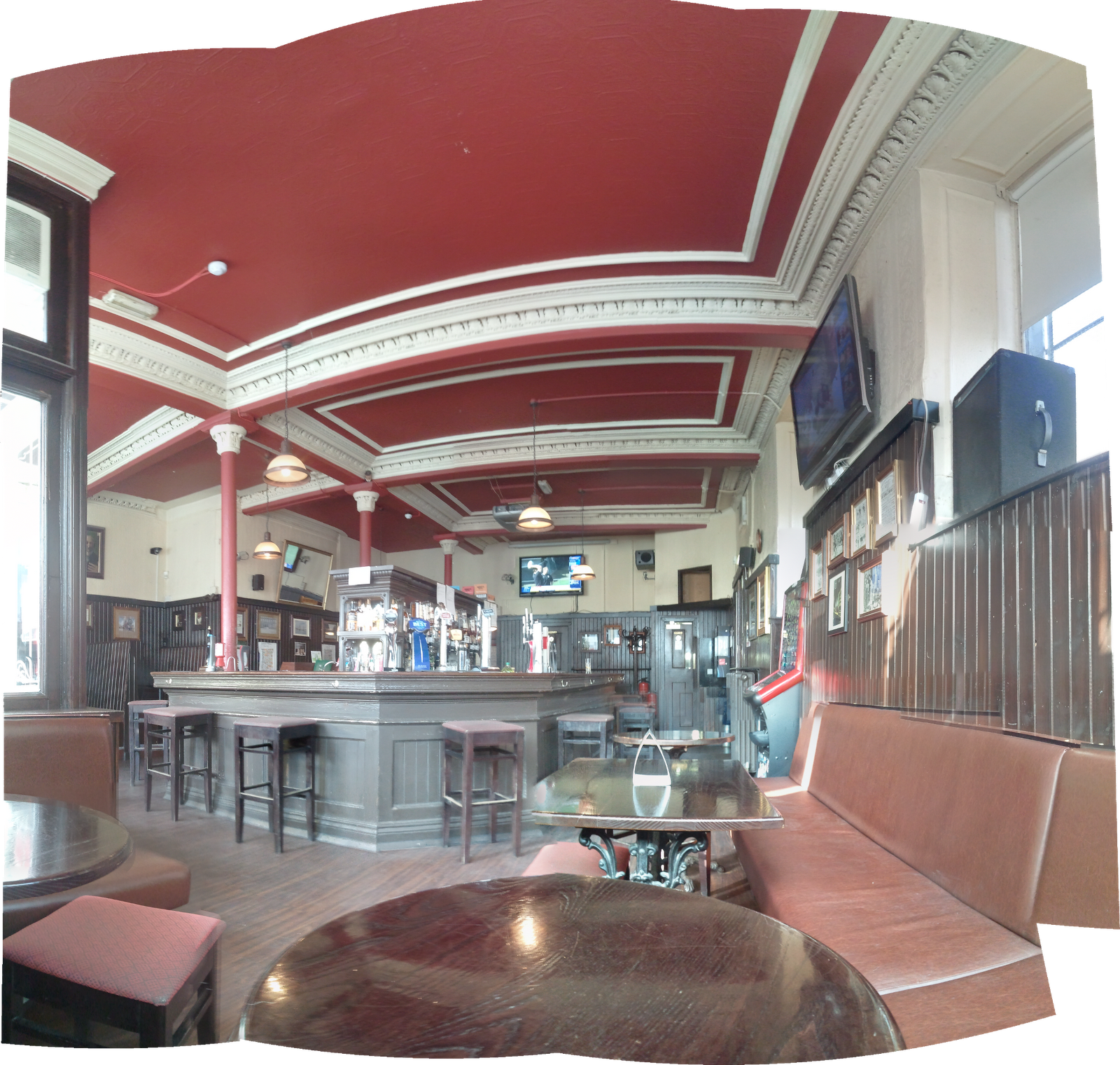 A Hauf Stop Carnarvon Bar