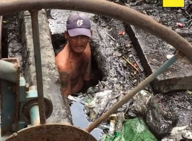  'Itong trabaho kung ito' ito ang ibinubuhay ko sa mga anak ko' - 63-Year-Old Man Is Proud Of Serving The Government By Cleaning Canals! 