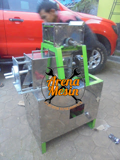 Alat Parut dan Peras Santan