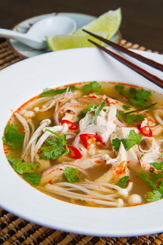 Tom Yum Gai (Thai Hot and Sour Chicken Soup) Recipe on Closet Cooking