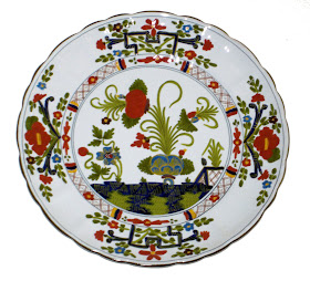 An example of faience majolica-ware