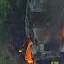 Caminhão pega fogo próximo a posto da Polícia Rodoviária em Salvador