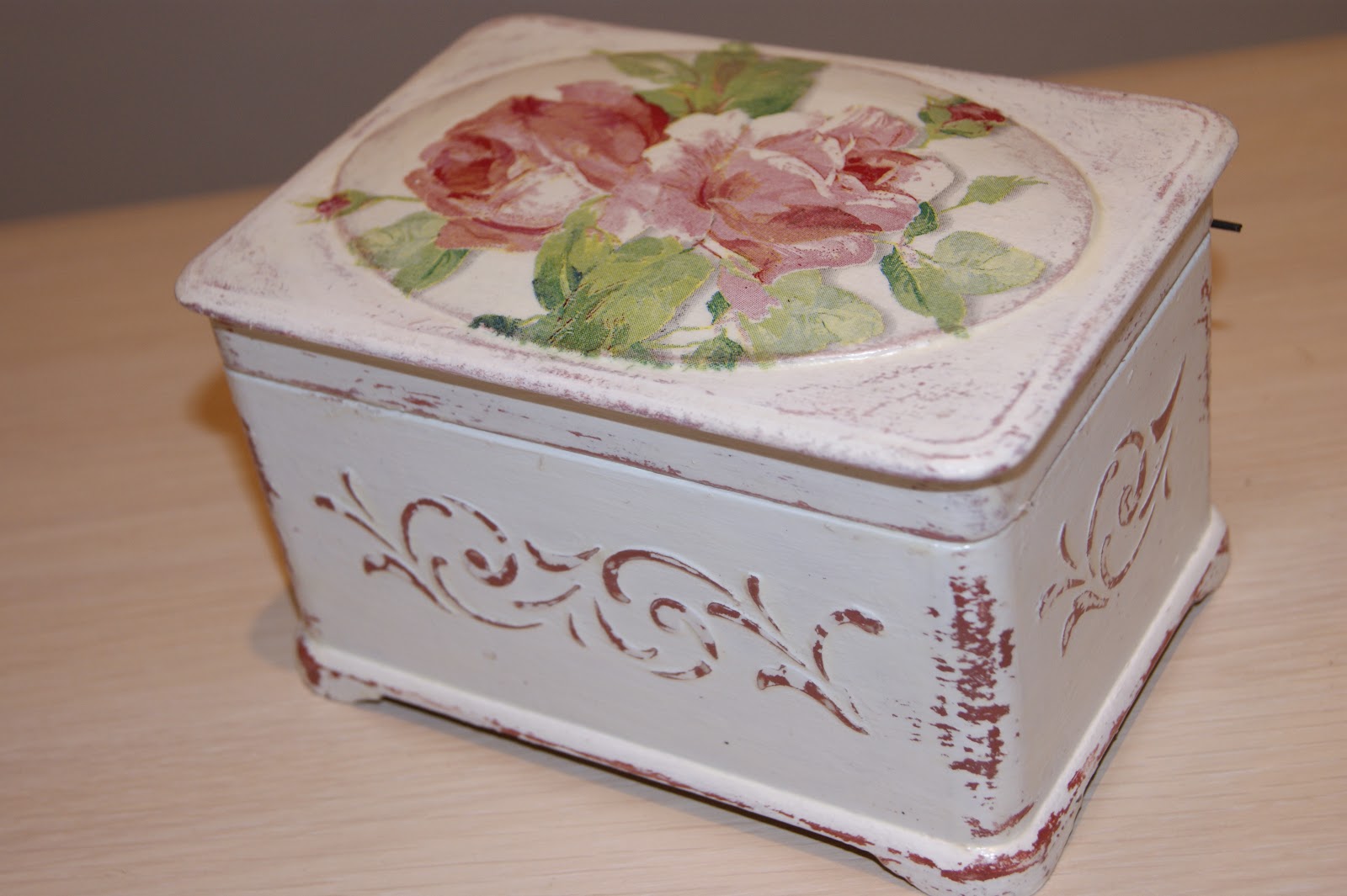 Шкатулка прованс шебби шик декупаж. Стиль декупаж. Шебби шик декупаж. Декупаж в стиле шебби шик. Стиль декупаж.