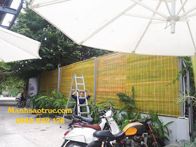 Mành tre che nắng ngăn không gian cản mưa tốt
