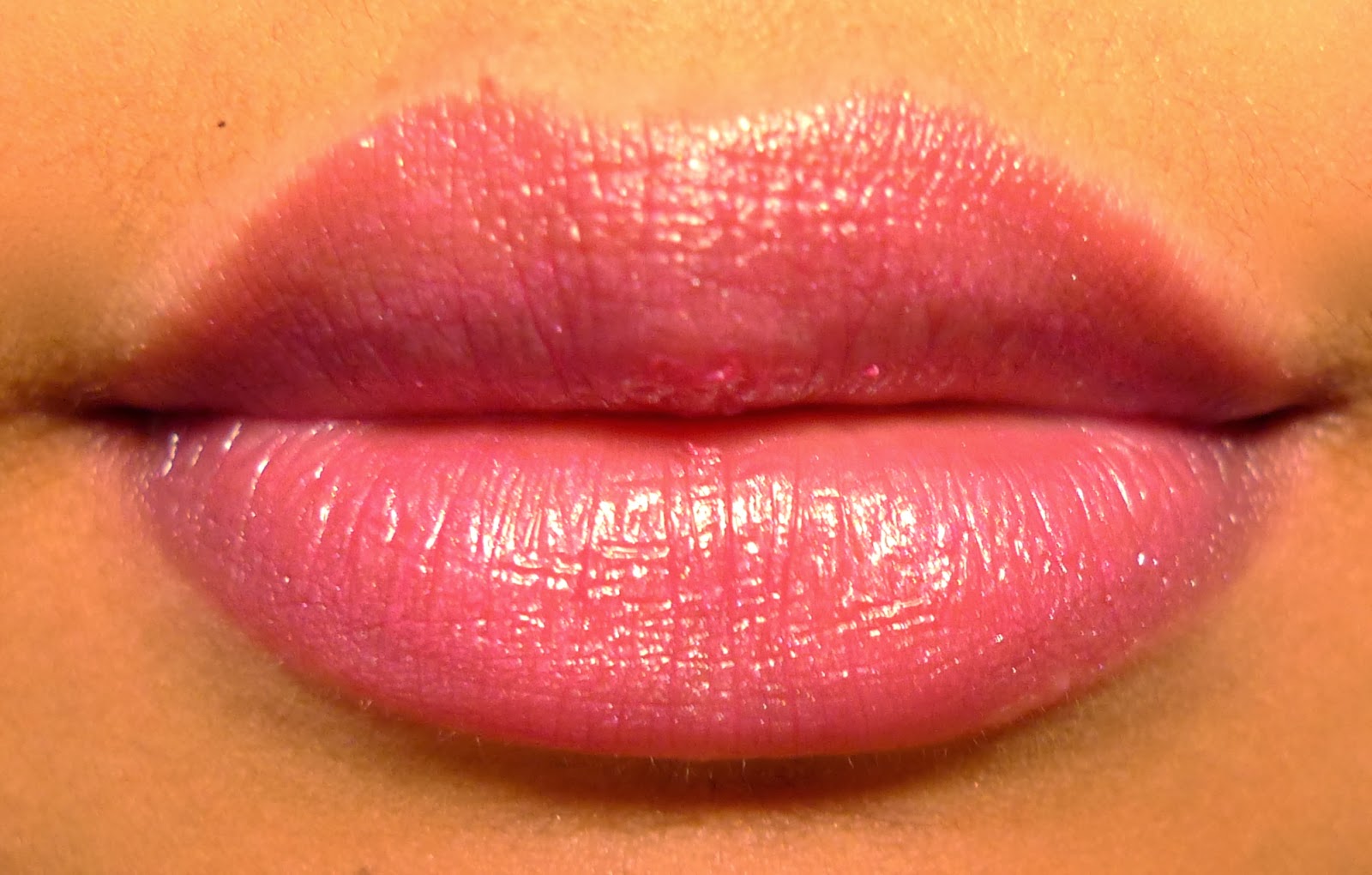 Revlon Super Lustrous Shine Lipsticks Review + Swatches.