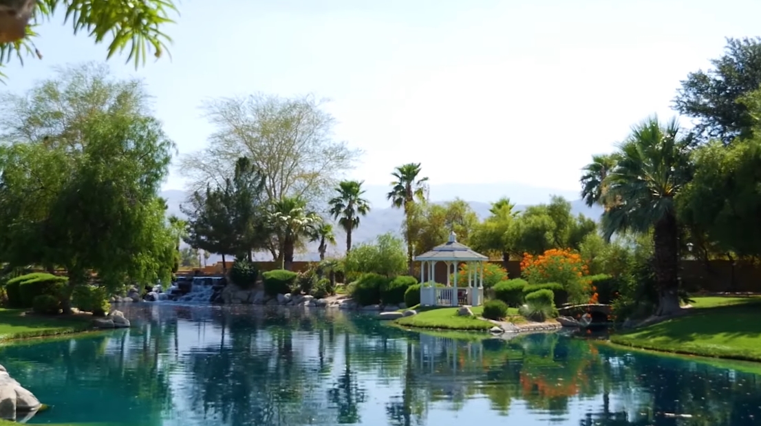 Tour Coachella Valley, CA Luxury Classic Mansion vs. 19 Interior Design Photos