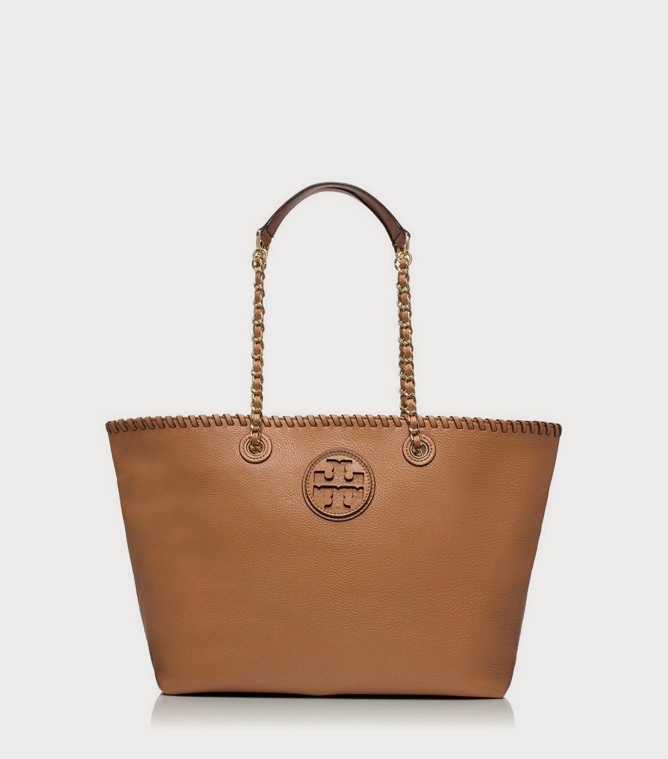 http://api.shopstyle.com/action/apiVisitRetailer?url=http%3A%2F%2Fwww.toryburch.com%2Fmarion-small-tote%2F11149749.html%3Fstart%3D7%26q%3Dmarion%2520tote%26dwvar_11149749_color%3D001&pid=uid1936-24454956-13