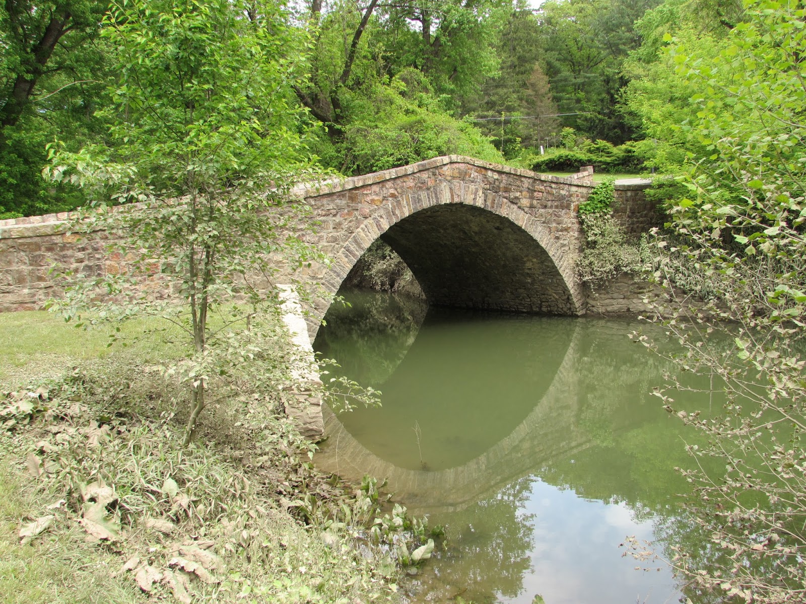 Lewistown's Old Stone Arch Bridge Park Quaint 200+ Year Old Bridge