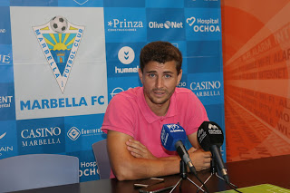 Padilla - Marbella FC -: "Estos son los partidos que enganchan a la afición"
