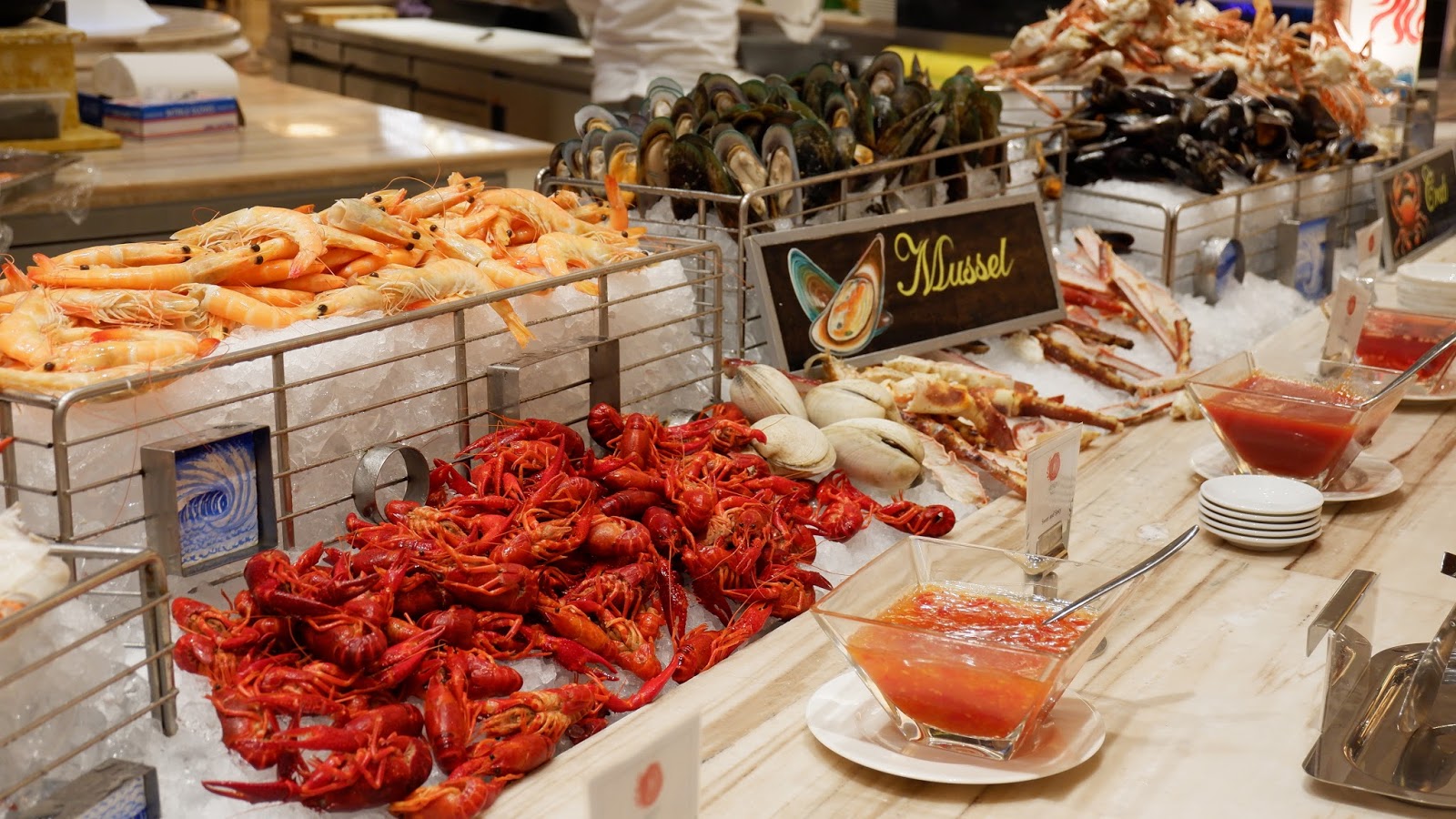 MEDLEY BUFFET OKADA MANILA A Luxurious Dining Experience