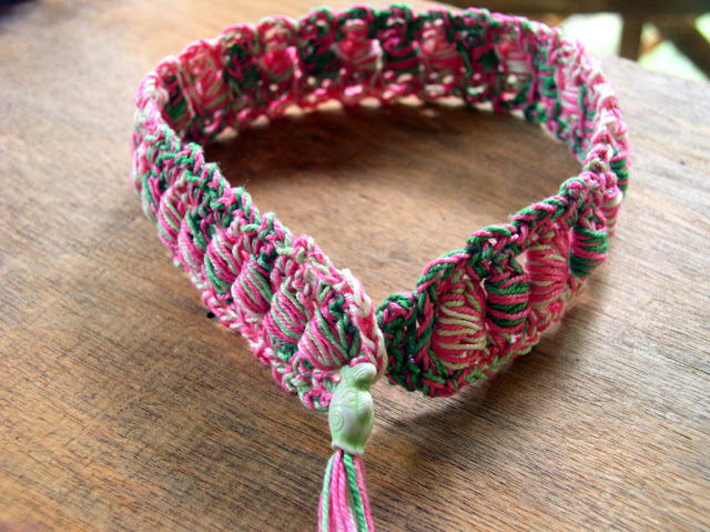 DIY necklace with beads and crochet