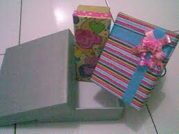 Simple, Berikut Cara Membuat Kotak Kado yang Cantik, Menarik dan Praktis