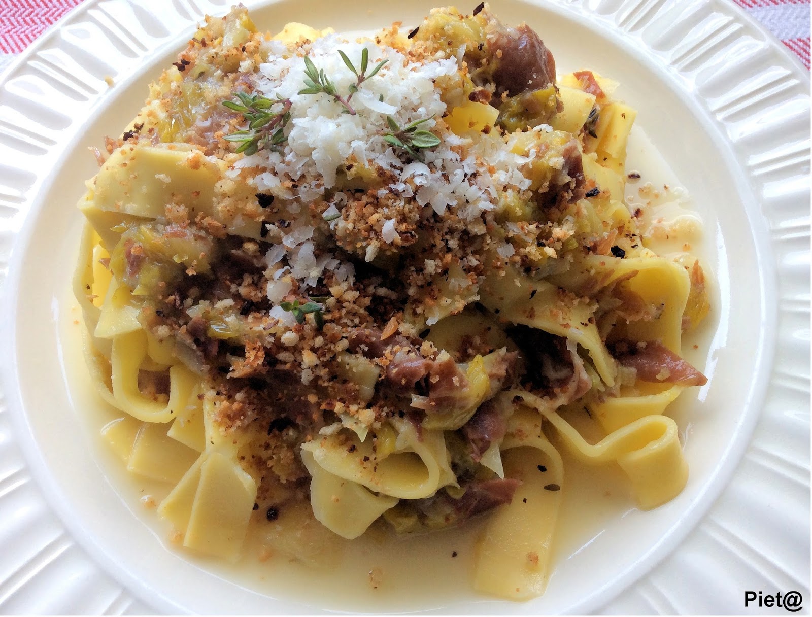 Pieta's hapjes Pappardelle met prei, Parmaham en pangrattato