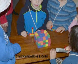 Great games for a jungle themed birthday party! Games are easy, cheap, and totally doable! perfect! great for boys and girls too. Great games for a jungle themed birthday party! Games are easy, cheap, and totally doable! perfect! great for boys and girls too.