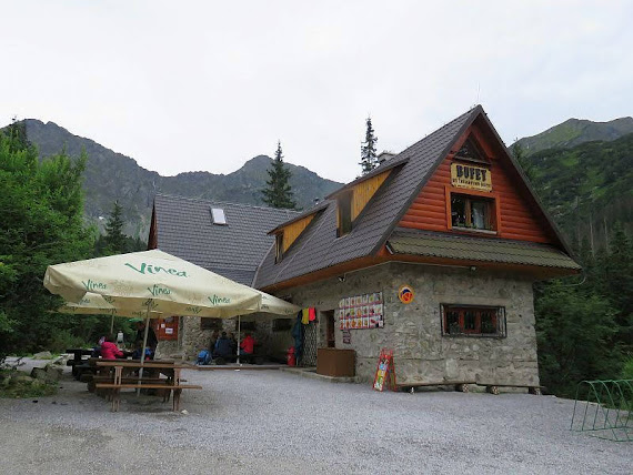 Bufet Rohacki (słow. Bývalá Ťatliakova chata; 1380 m n.p.m.)