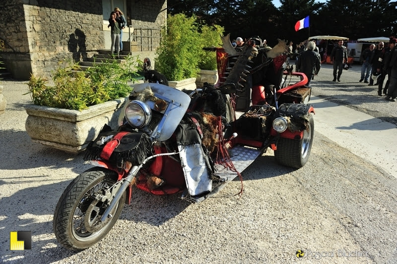 tricycle tribal rock bikes & uc car show donzere 2016 photo Pascal Blachier