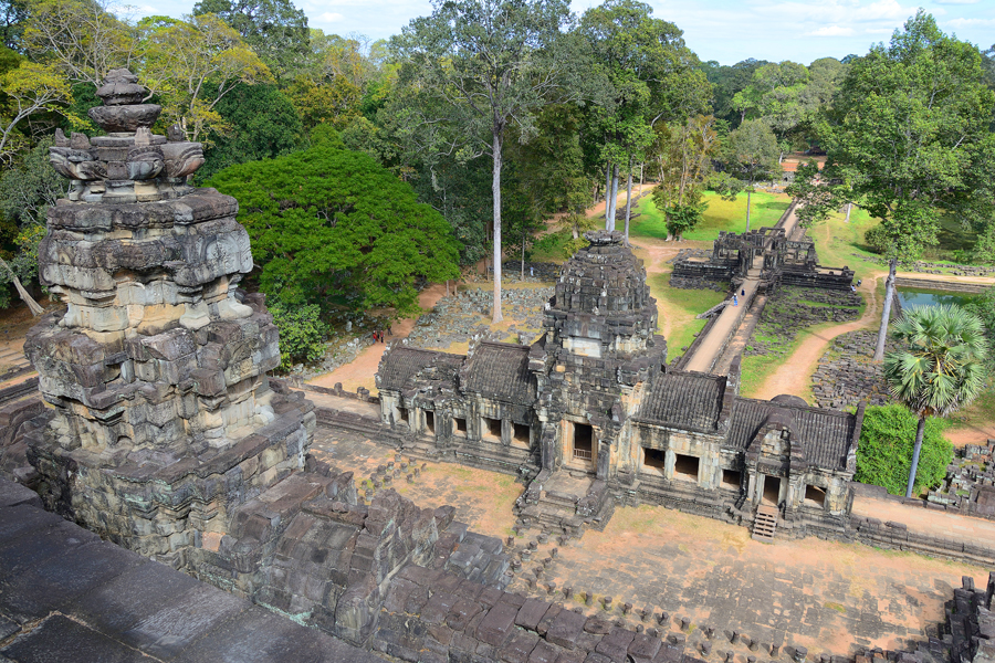 Baphuon, Angkor Thom, Angkor, widok z gopury Baphuon, Angkor Thom, Angkor, widok z gopury