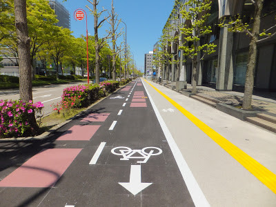 Spacious bicycle lanes and pedestrian facilities in Kanazawa City