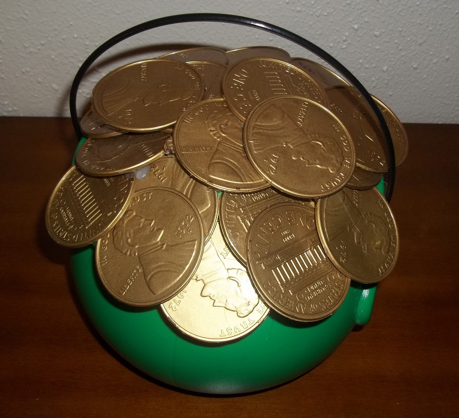 My Creative Holidays Pot of Gold