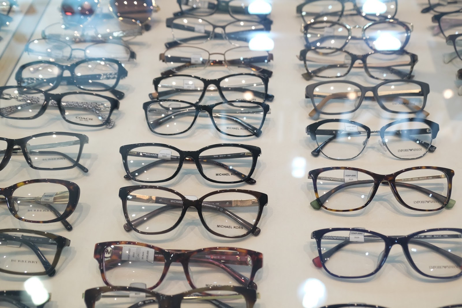 Tips Memilih Kacamata Sesuai Kebutuhan Lisna Dwi A