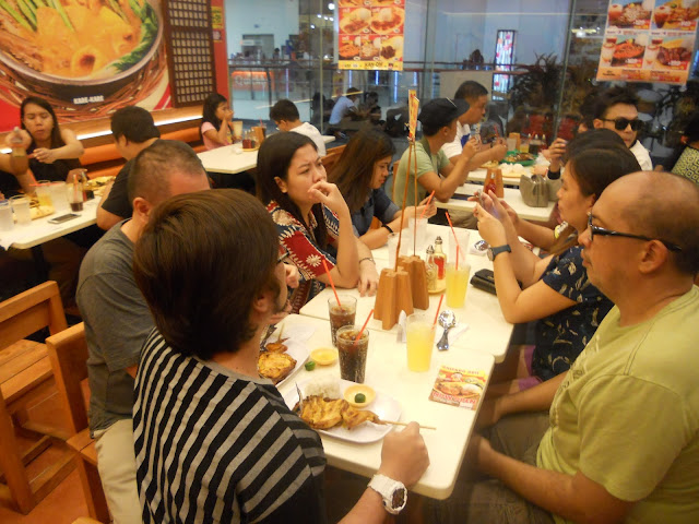 Chicken Deli dining at Chicken Deli