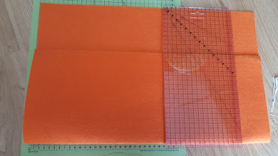 Felt envelope clutch with ribbon closure tutorial