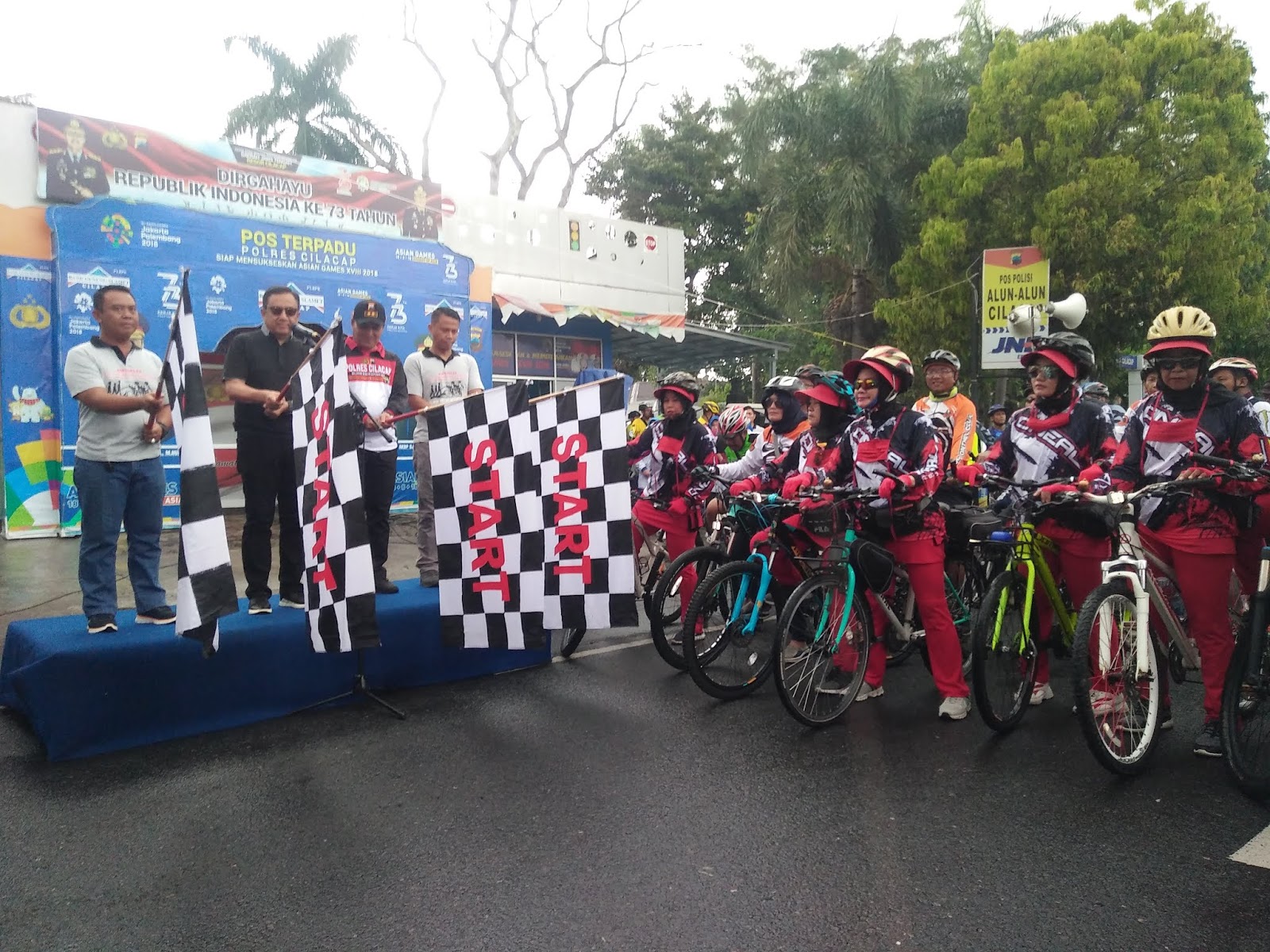 Hut Armada Ri 2018 Alun Alun Cilacap Menjadi Lautan Pesepeda Santai Indonesia Media Center