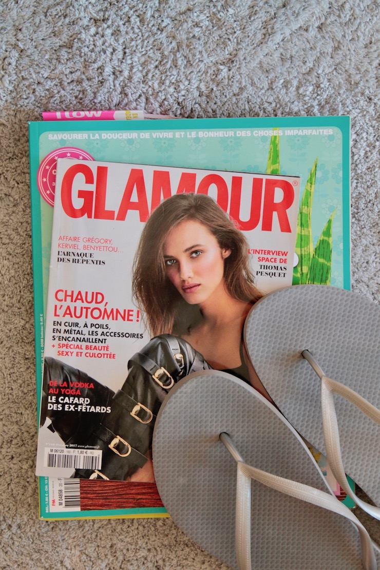 Tips to Make Summer Last Longer #lifestyle - read your summer magazines and wear flip flops