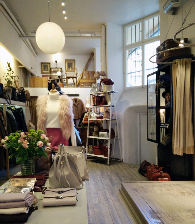 Fair Shoppen in Stockholm | neu + secondhand 2/4 | Minza will Sommer Stockholm, Vintage Lifestyle, secondhand shoppen, Fairfashion Shoppingtipps, Secondhandshops, Sozialkaufhäuser, Vintage Läden, Fairfurniture, Green Lifestyle, Green Living, ethisch fair einkaufen und einrichten, Stockholm Städtetrip