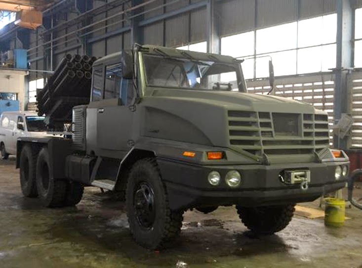 Truk Peluncur Roket 6x6 Produksi PT Alam Indomesin Utama Truk Peluncur Roket 6x6 Produksi PT Alam Indomesin Utama