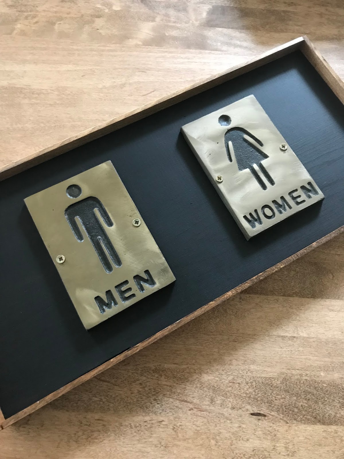 Rustic DIY men and women bathroom sign