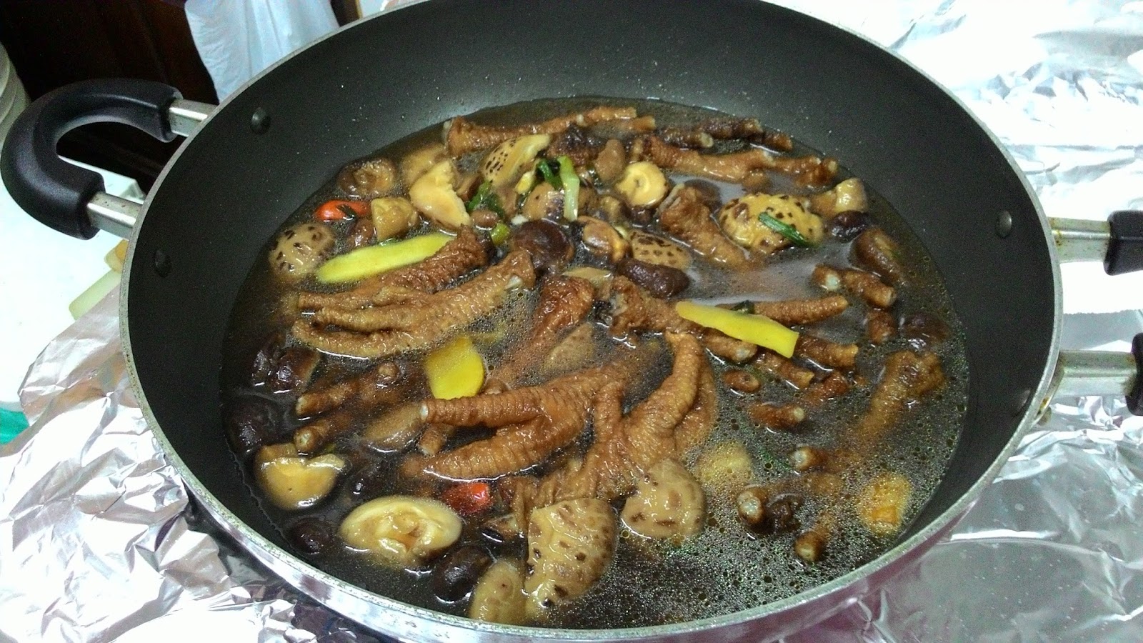 My Cooking Recipe 冬菇焖鸡脚 Braised Mushrooms Chicken Feet