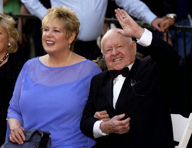 are andy rooney and mickey rooney related are andy rooney and mickey rooney related