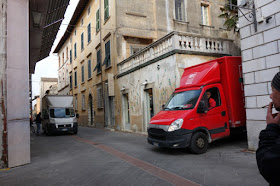modern day traffic problems in centro Pietrasanta Italy