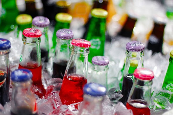 Refrescos envenenados provocan muerte a uno y mandan a 10 al hospital en Mexicali Refrescos envenenados provocan muerte a uno y mandan a 10 al hospital en Mexicali