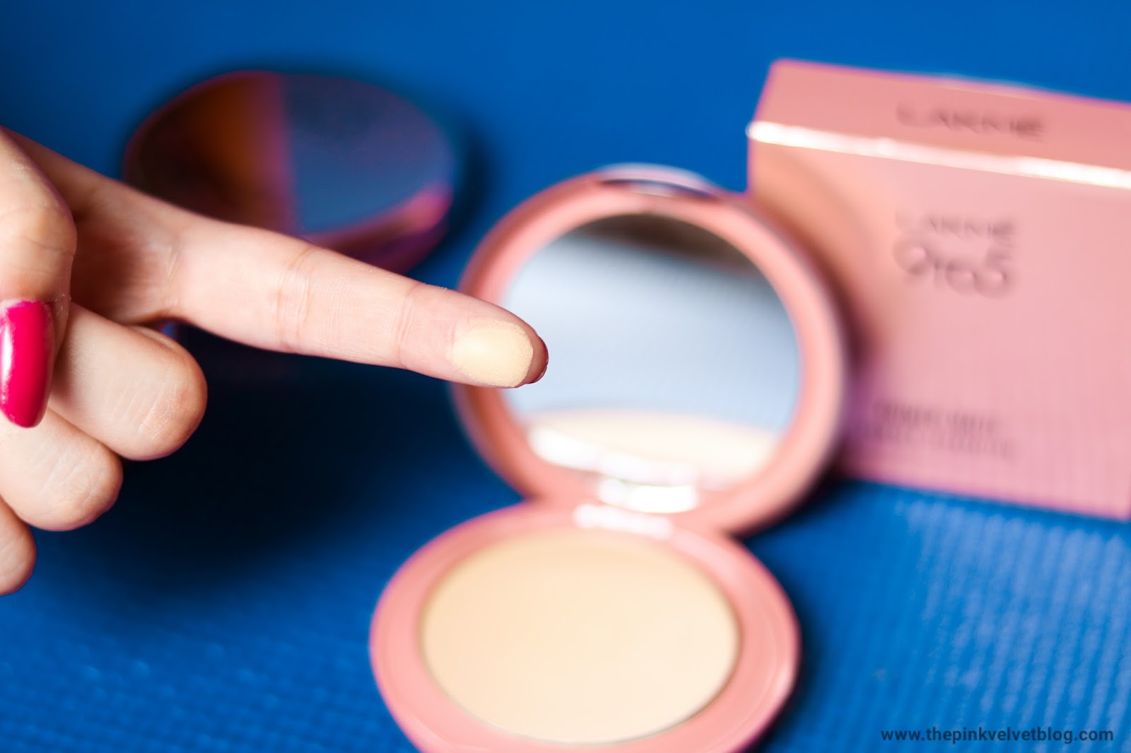 Lakme 9 to 5 Primer + Matte Powder Foundation Compact Ivory Cream Lakme 9 to 5 Primer + Matte Powder Foundation Compact Ivory Cream