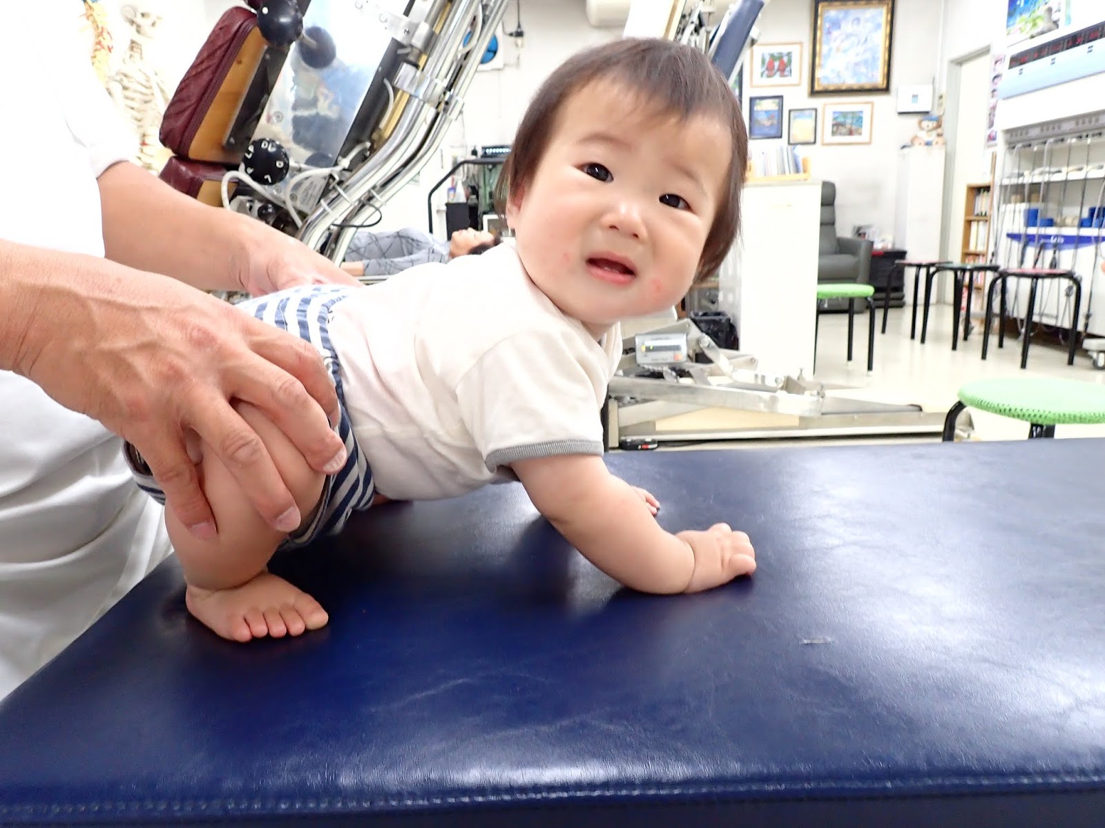 松原接骨治療院のブログ～0歳からの調整～ 先天性股関節脱臼の赤ちゃん