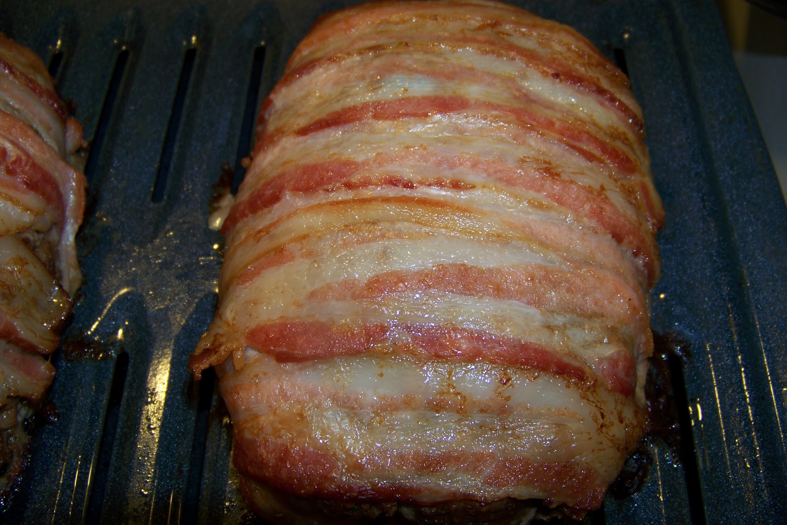 Yankee Hoosier Momma: Hubby's Favorite Meatloaf