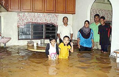 Visit Malaysia Flooding in Kedah caused by long downpour