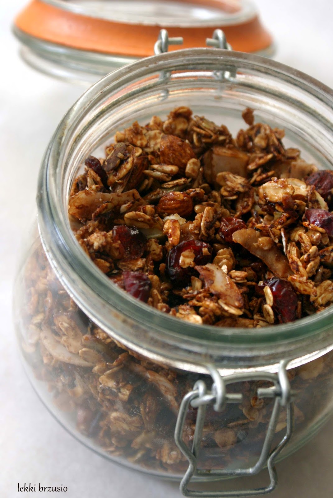 Lekki brzusio. Domowa granola z patelni