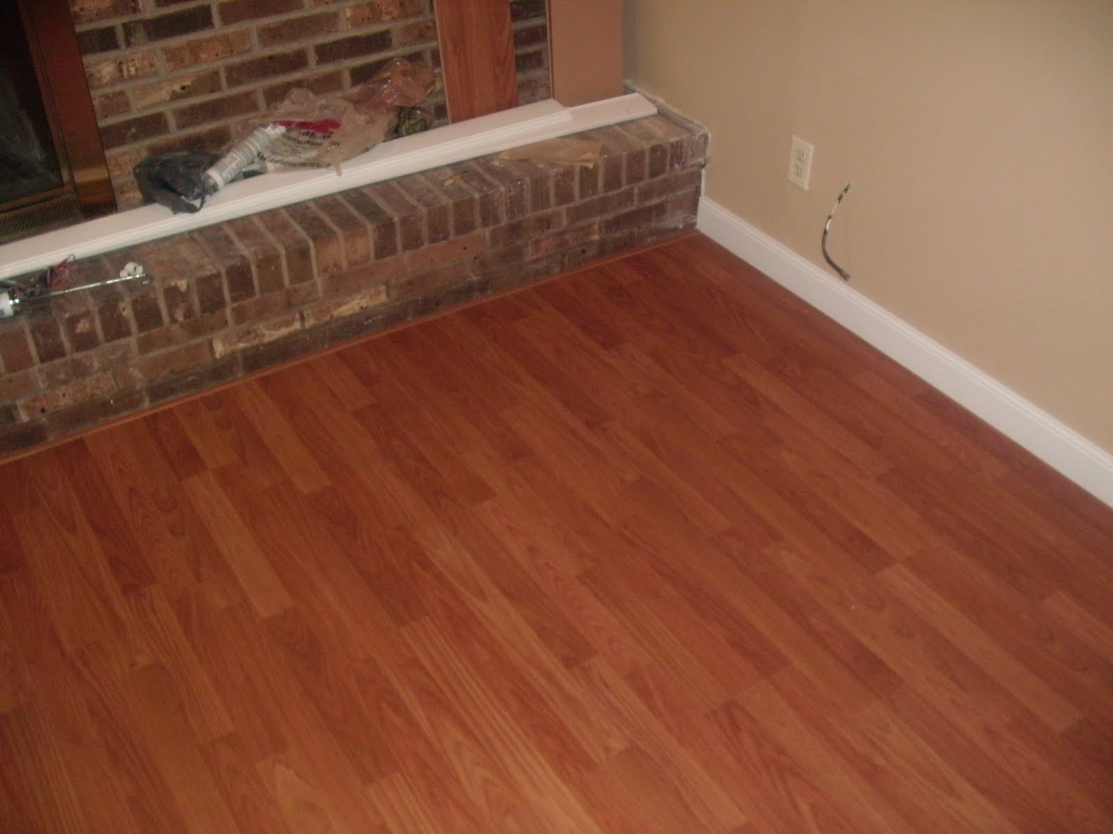 Sigbigdig Swiftlock Laminate Flooring installation (Gunstock)