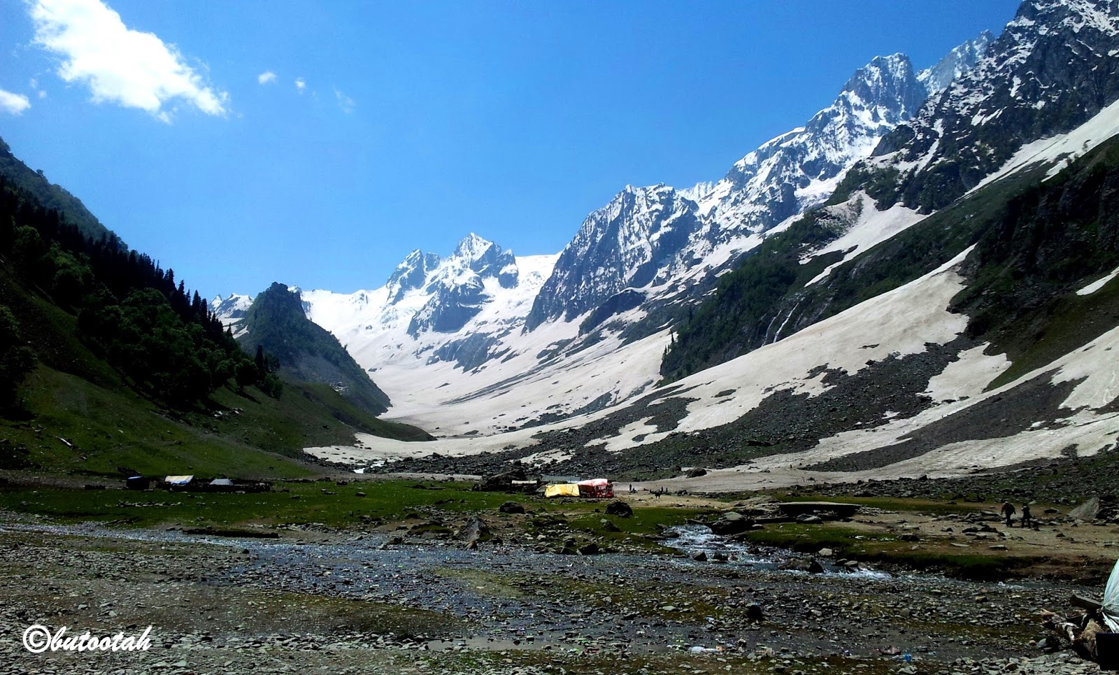 National Highway 1 Spectacles on Himalayan road between Ganderbal and Kargil city (SrinagarLeh