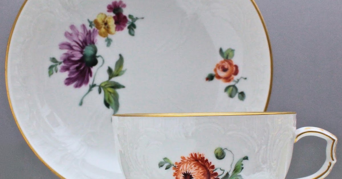 Monde D'Antiquité Définition de porcelaine