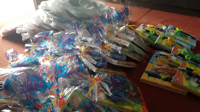 Peralatan sekolah. Peralatan sekolah.