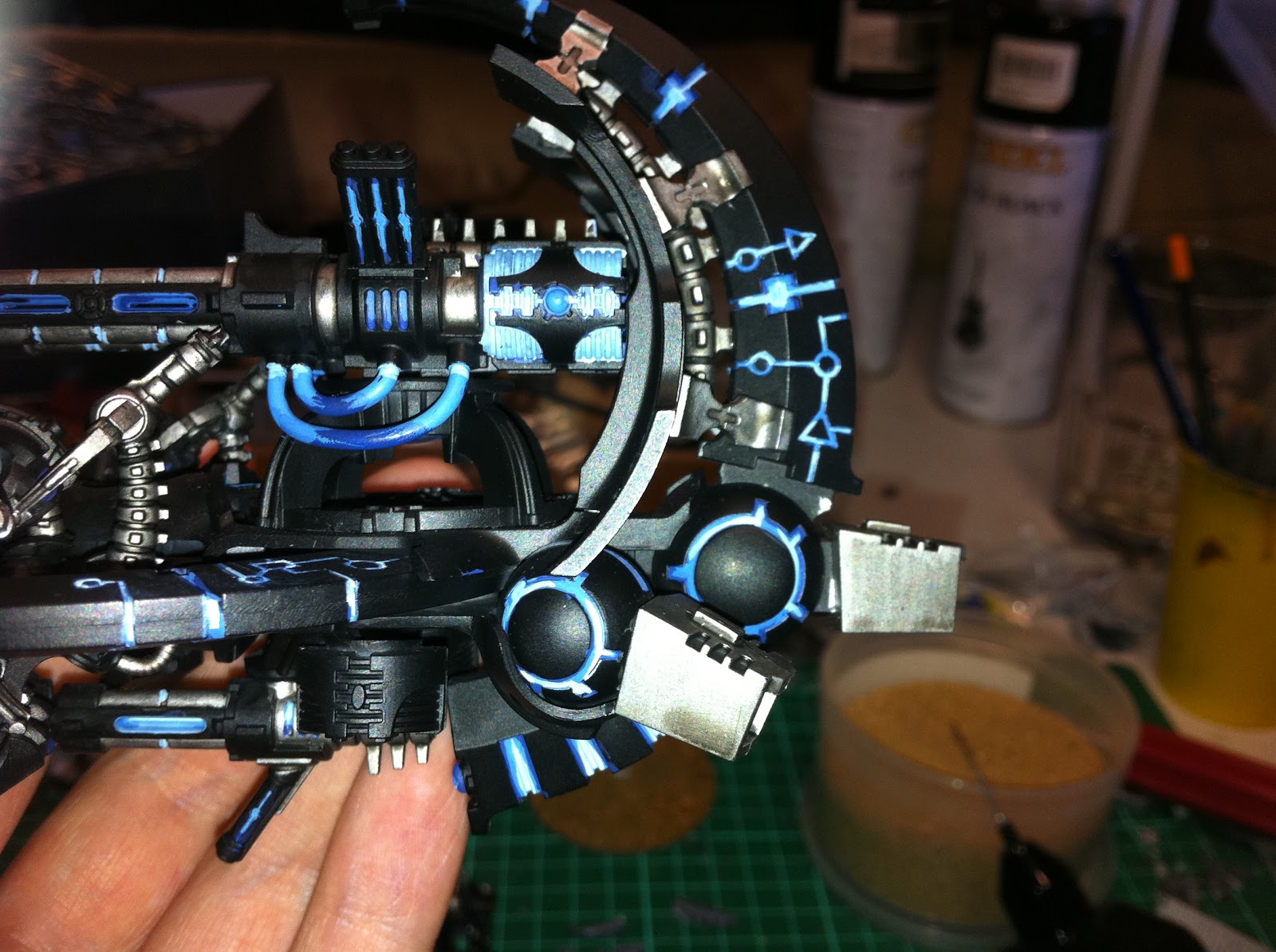 warhammer with Zail Painting a glow tutorial